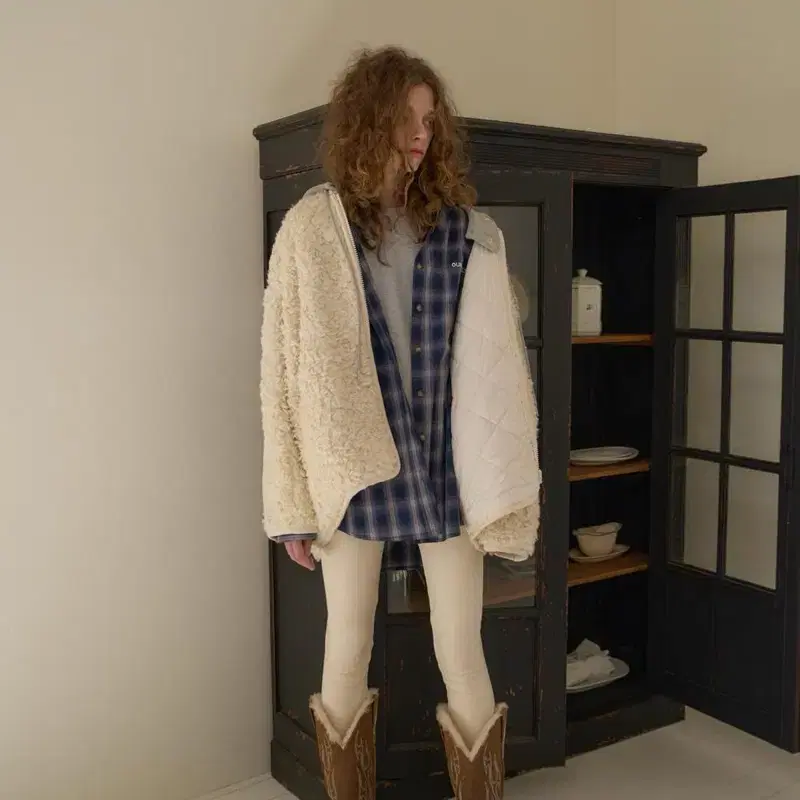 Fluffy Overfit Jumper / Cream 아우어 솔티