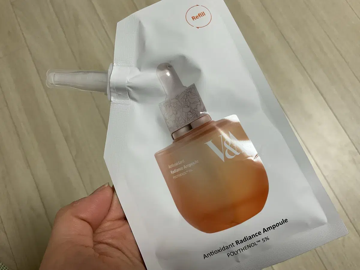 v&a 미백광채앰플리필 50ml