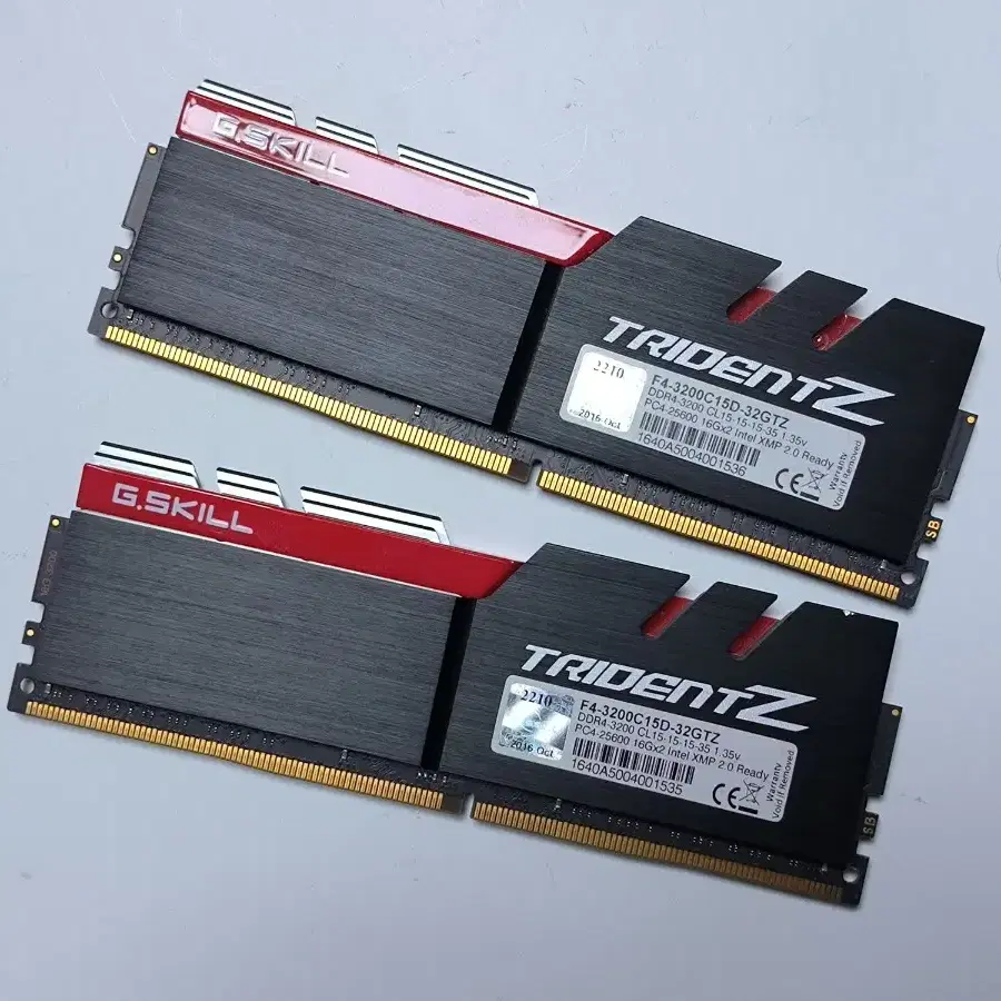 지스킬 TridentZ DDR4 32GB 16Gx2