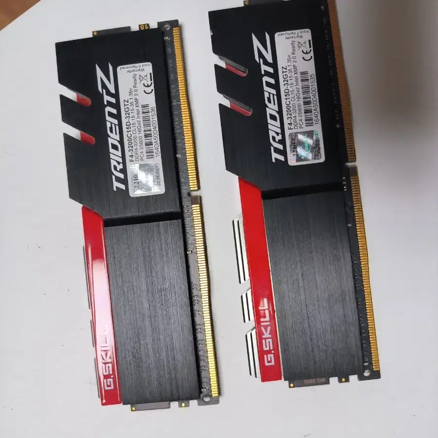 지스킬 TridentZ DDR4 32GB 16Gx2