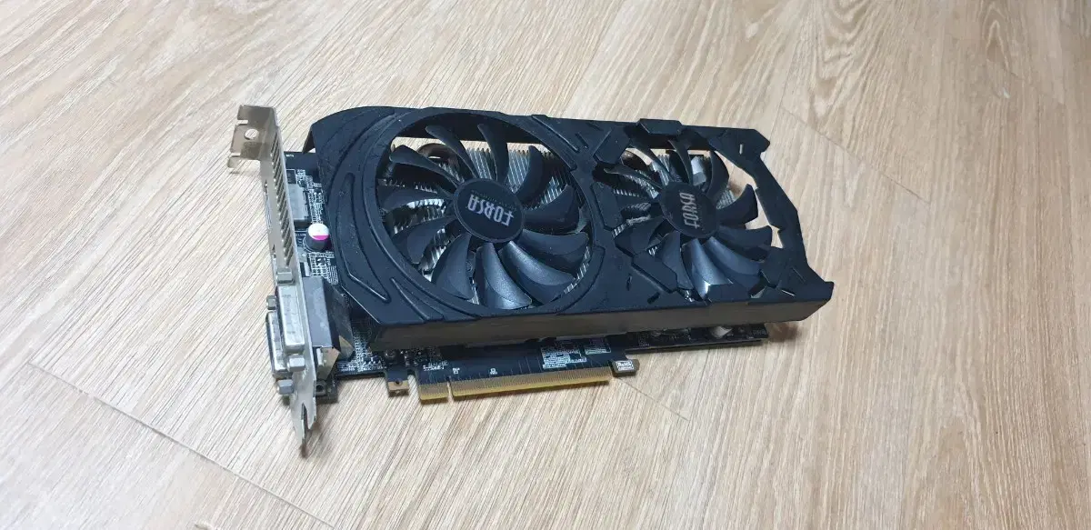 엔비디아GTX1060 6기가 그래픽카드 잘 쓰던거