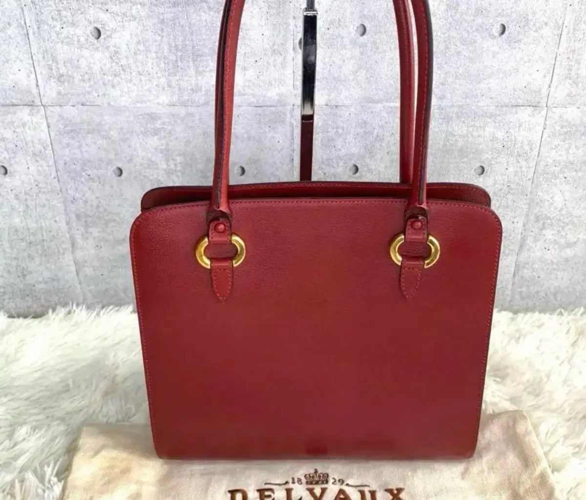 델보 DELVAUX 가방.