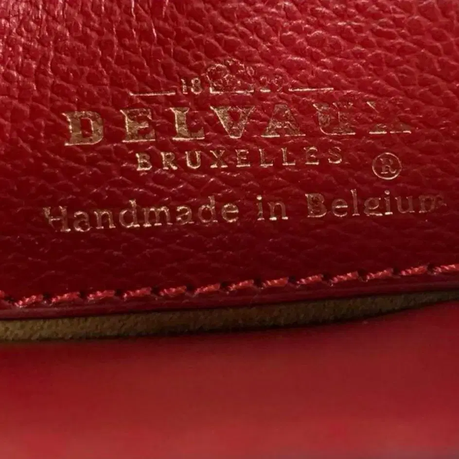 델보 DELVAUX 가방.