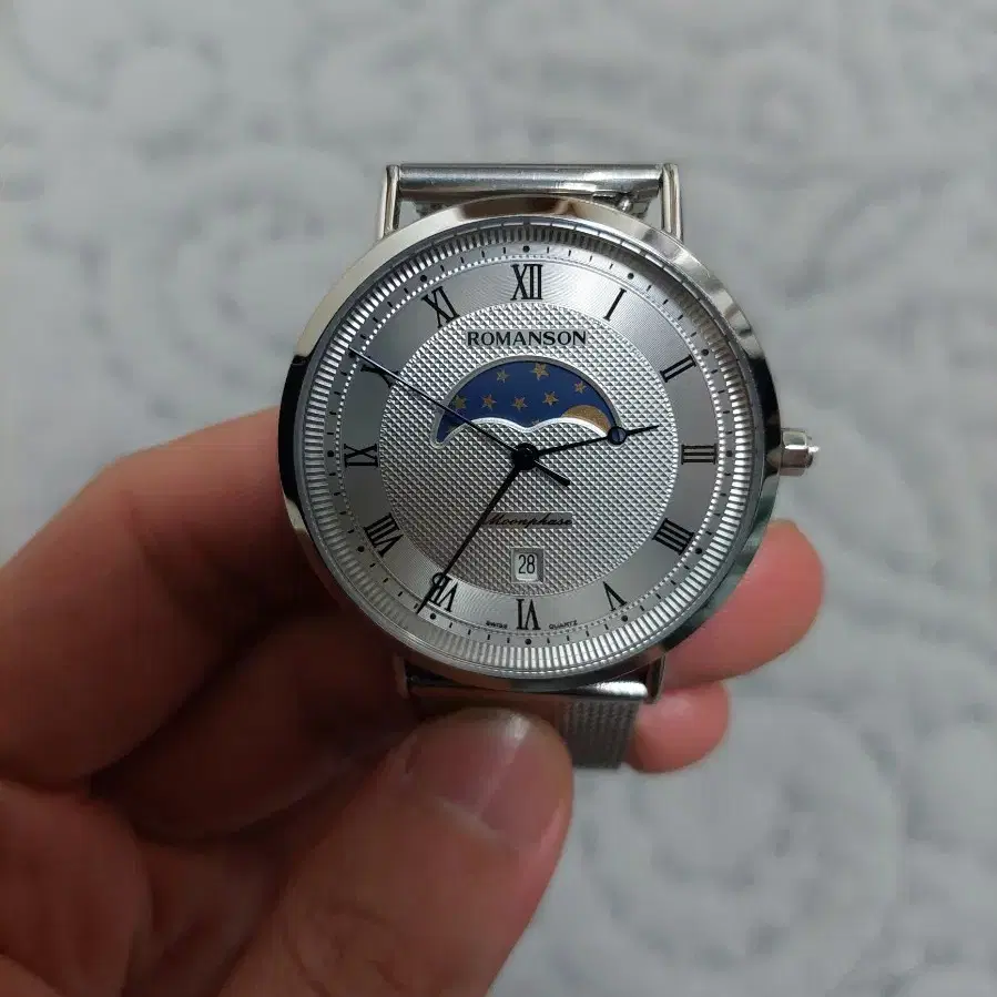 로만손 문페이즈 흰판 39mm 쿼츠