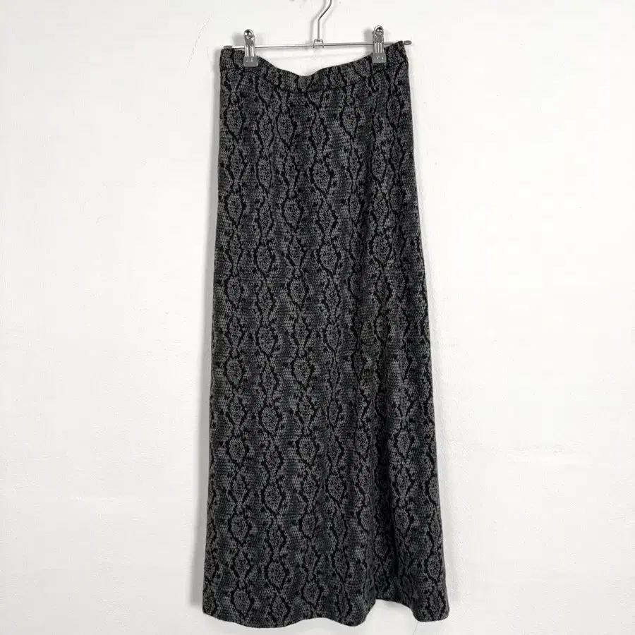 Vintage Snake Pattern Long Skirt