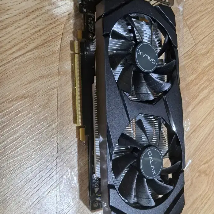 갤럭시 코리아 1660TI -6G / 센터리퍼 교환 신품급 께끗함