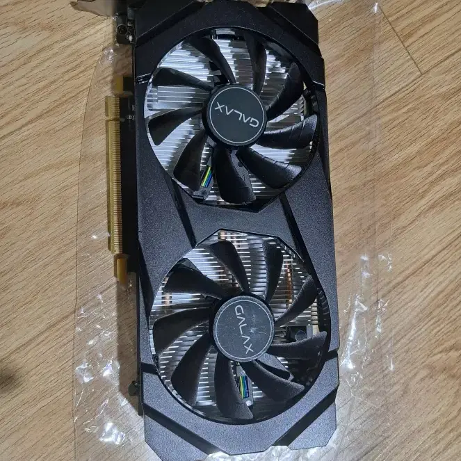 갤럭시 코리아 1660TI -6G / 센터리퍼 교환 신품급 께끗함