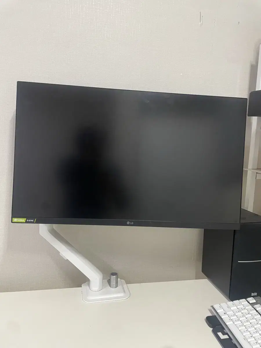 LG 27GP850 180HZ IPS QHD +듀얼 모니터암 (직거래만)