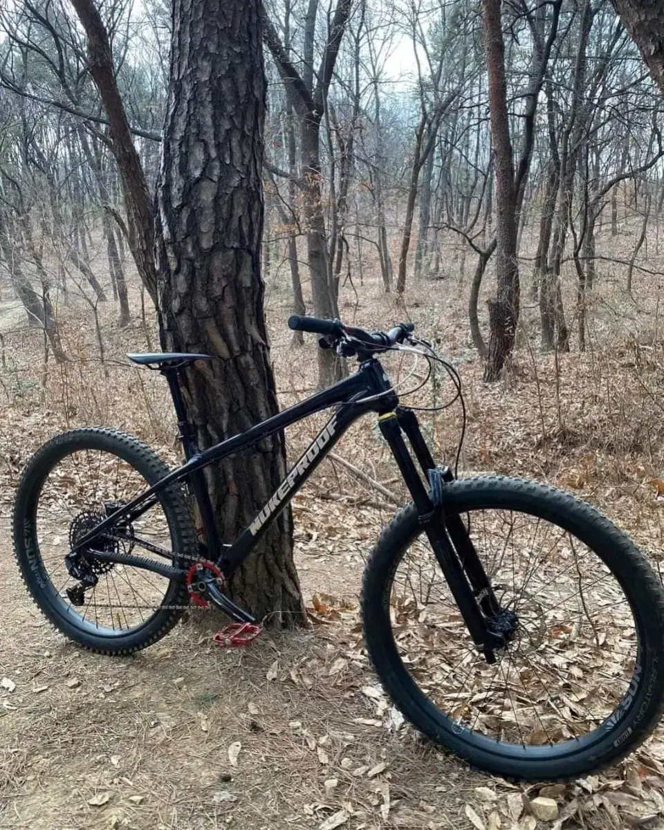 누크프루프 스카우트 올마하텔 풀샥 mtb