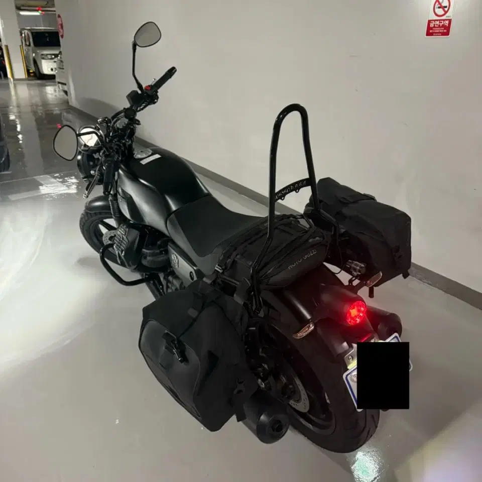 모토구찌(Motoguzzi) V7 Stone 850 22년식 23년등록