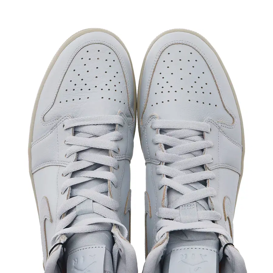 Air Jordan 1 Retro High OG 纯铂金沙漠沙色