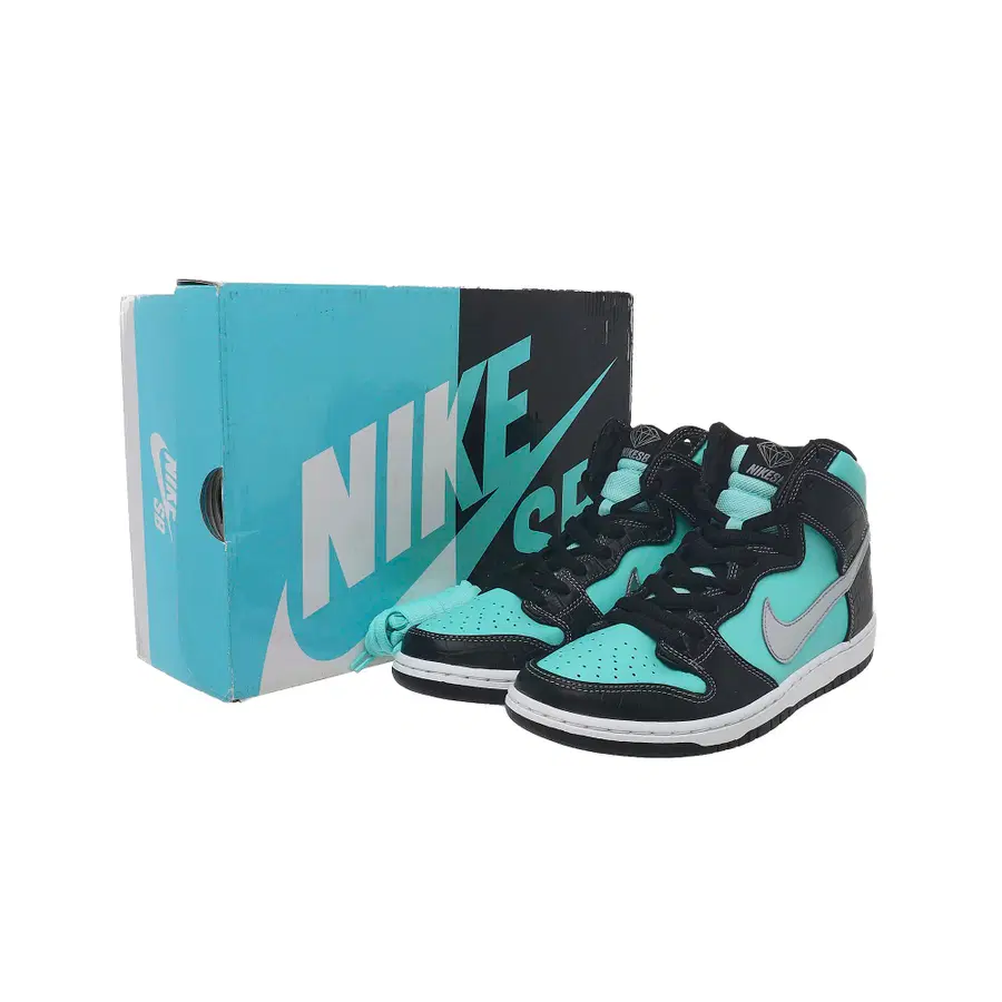耐克 x 钻石供应 SB Dunk High Tiffany