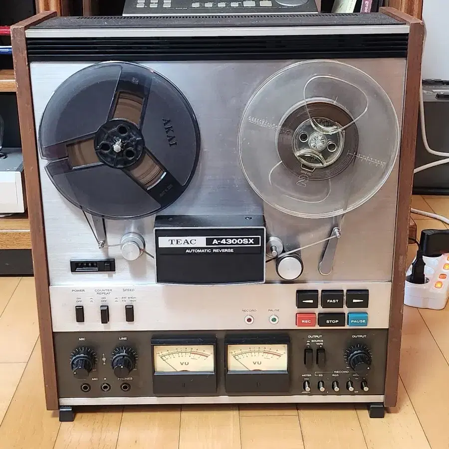 명기 티악 TEAC A-4300SX 4트랙 7인치 고급형 오디오 릴데크