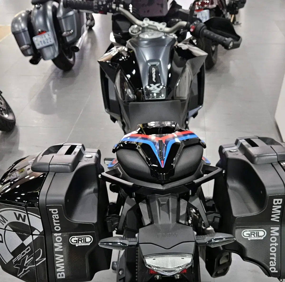 BMW F900XR 신차판매