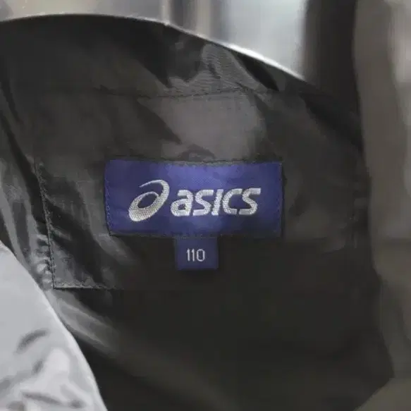 아식스 솜패딩 조끼 105사이즈 asics