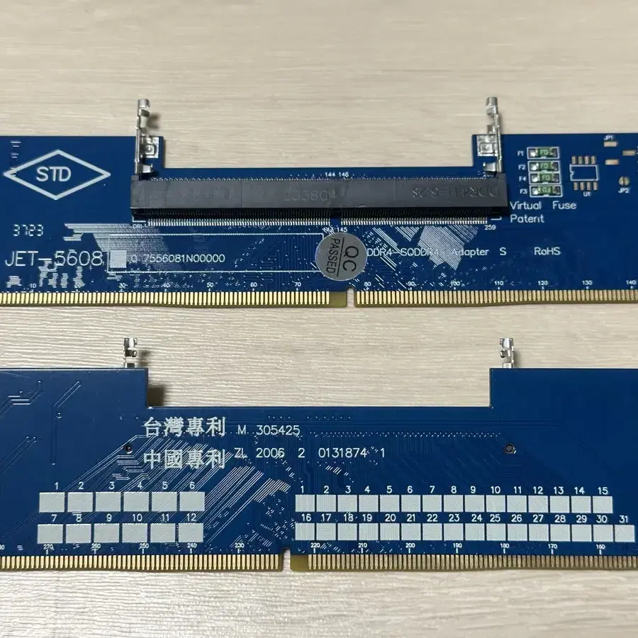 DDR3/DDR4 RAM 변환 어댑터