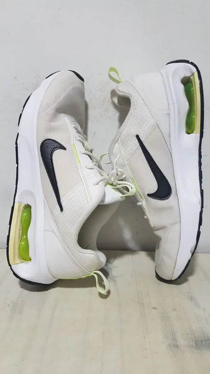 택포 265~270 A급 NIKE AIR-MAX 정품 쿠션 스니커즈!