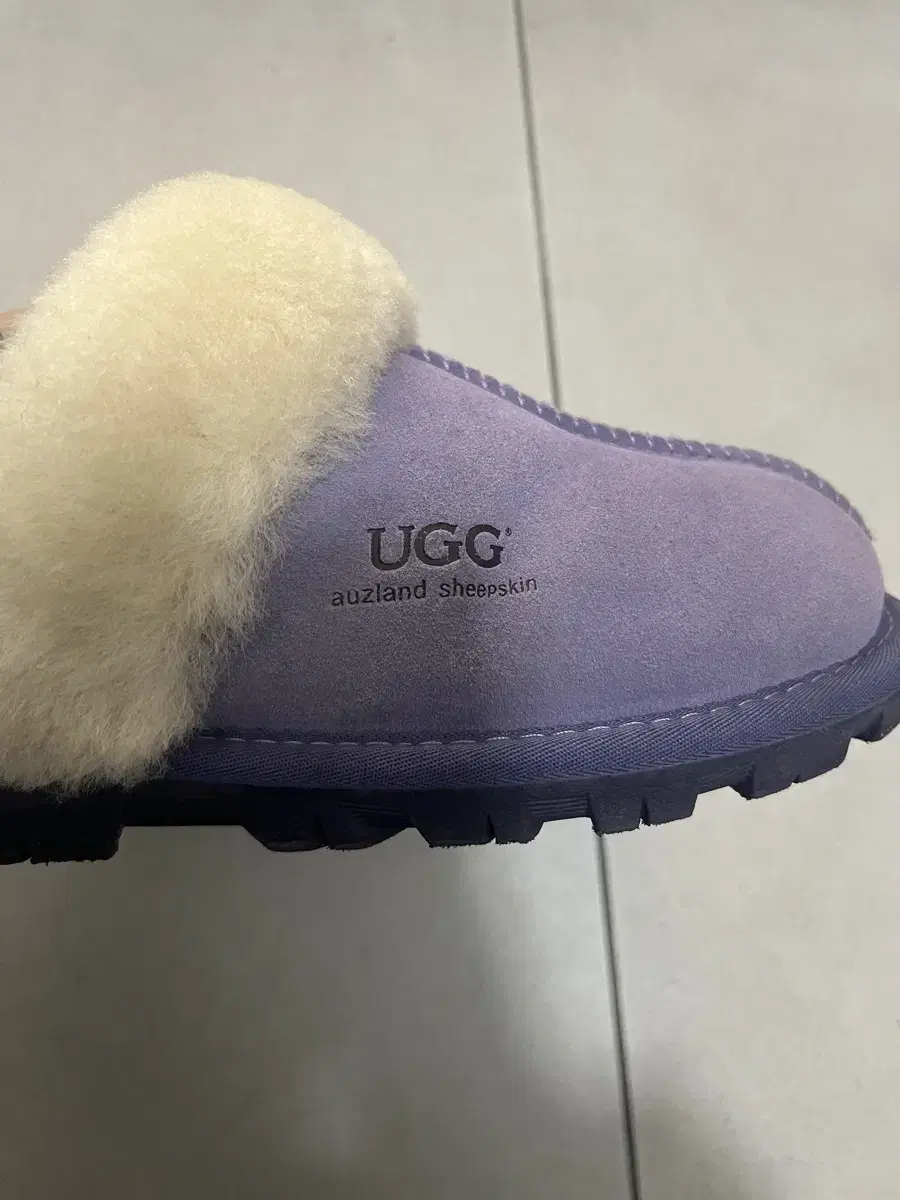 Ugg 어그 슬리퍼 연보라색 상 240- 245 사이즈