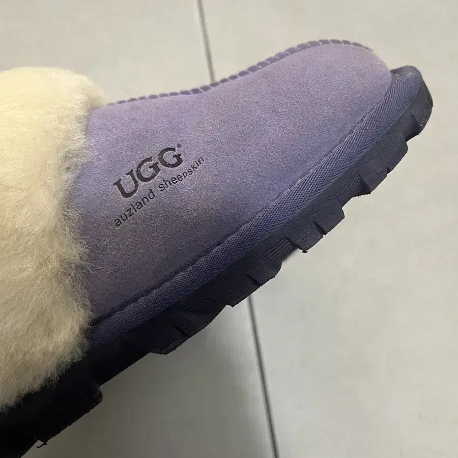 Ugg 어그 슬리퍼 연보라색 상 240- 245 사이즈