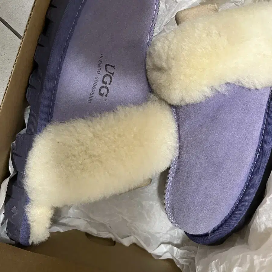 Ugg 어그 슬리퍼 연보라색 상 240- 245 사이즈