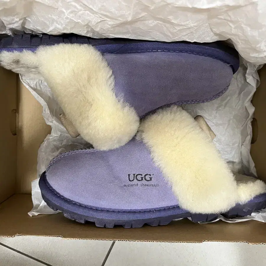 Ugg 어그 슬리퍼 연보라색 상 240- 245 사이즈