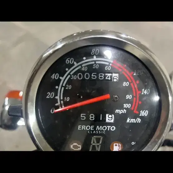 팬텀125cc(23년식,590km,폐지완료)