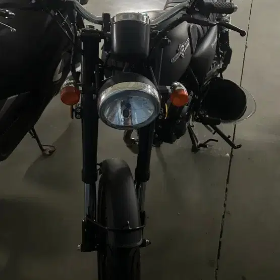 팬텀125cc(23년식,590km,폐지완료)