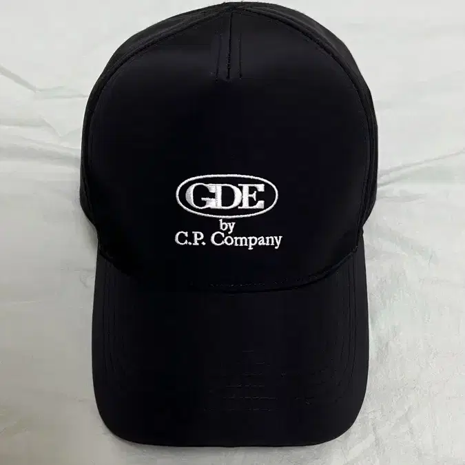 21SS CP COMPANY GDE 로고 자수 볼캡 black