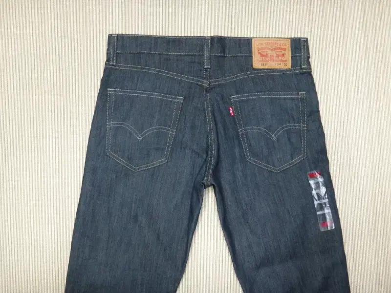 (34in) Levi's 511 Men's Denim Slim Jeans