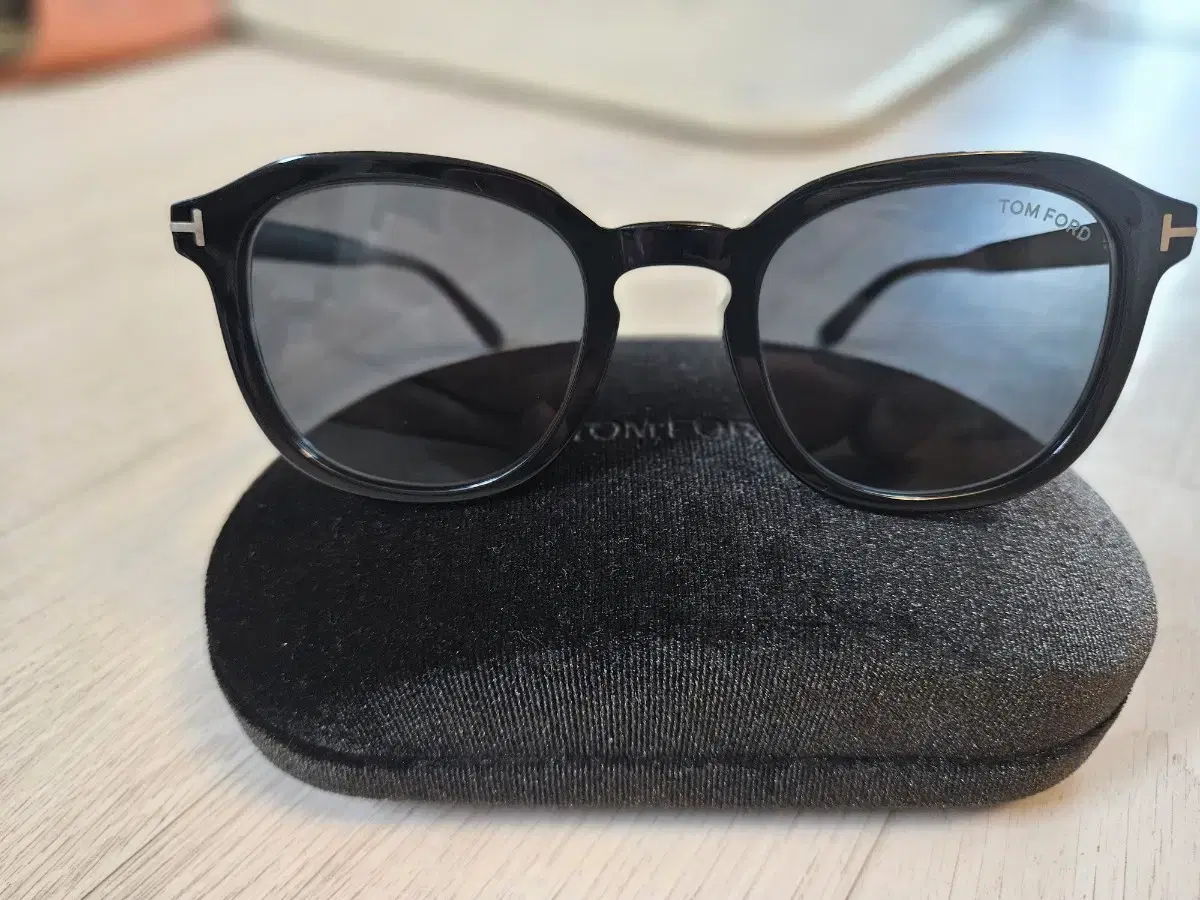 Tomford TF975K-01A 선글라스