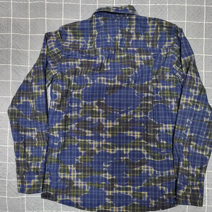 칼하트 카모체크 L/S foster shirts M