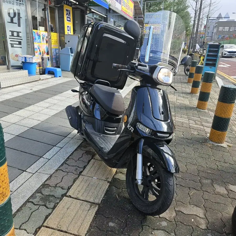 천안 평택 17년식 5300키로 델리로드100cc 판매. 충청 경기 아산