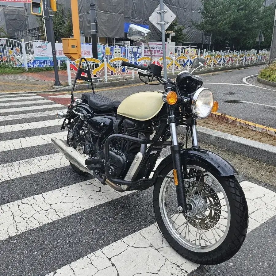 천안 평택 20년식 베넬리 임페리알리400cc 클래식바이크 판매. 충청