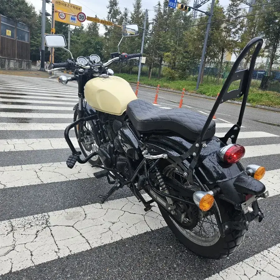 천안 평택 20년식 베넬리 임페리알리400cc 클래식바이크 판매. 충청