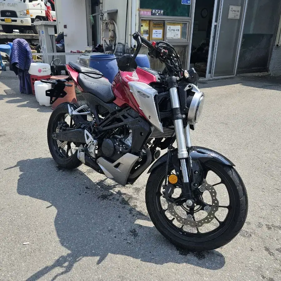 천안 평택 19년식 혼다 cb125r 판매. 충청 경기 아산 오산 화성