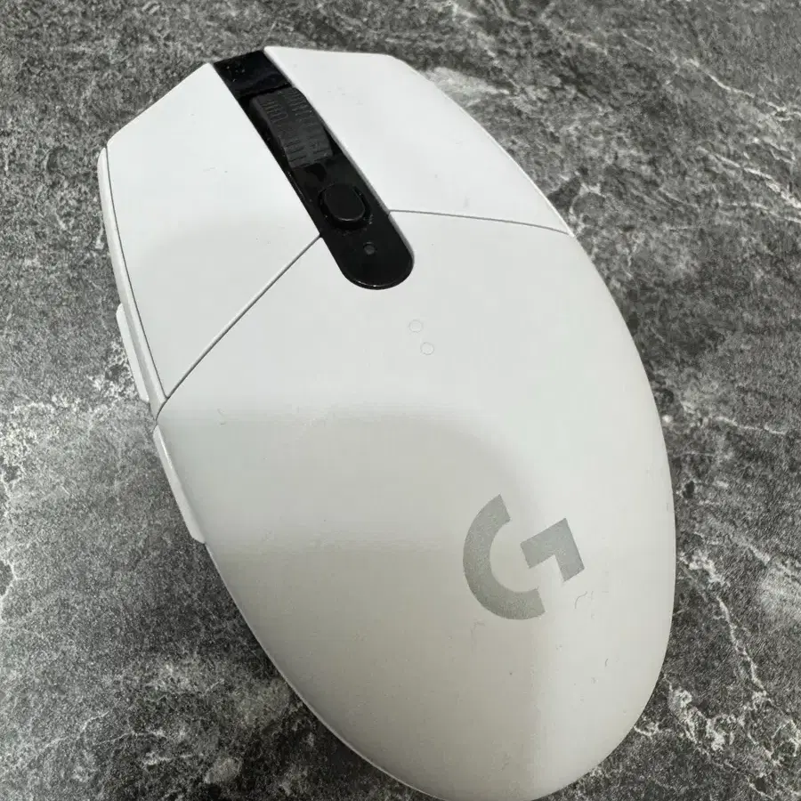 G304 마우스 판매합니다