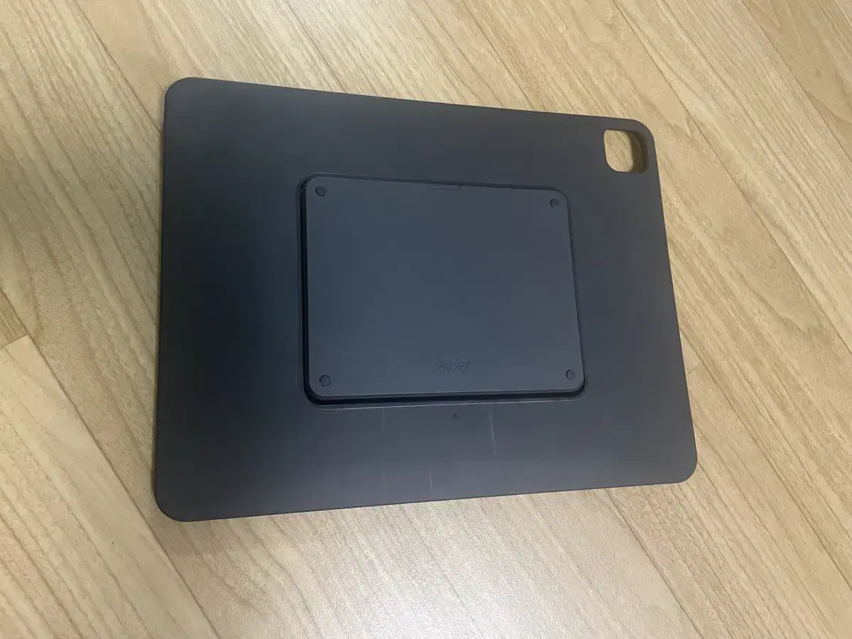 Moft iPad Pro 12.9 Case