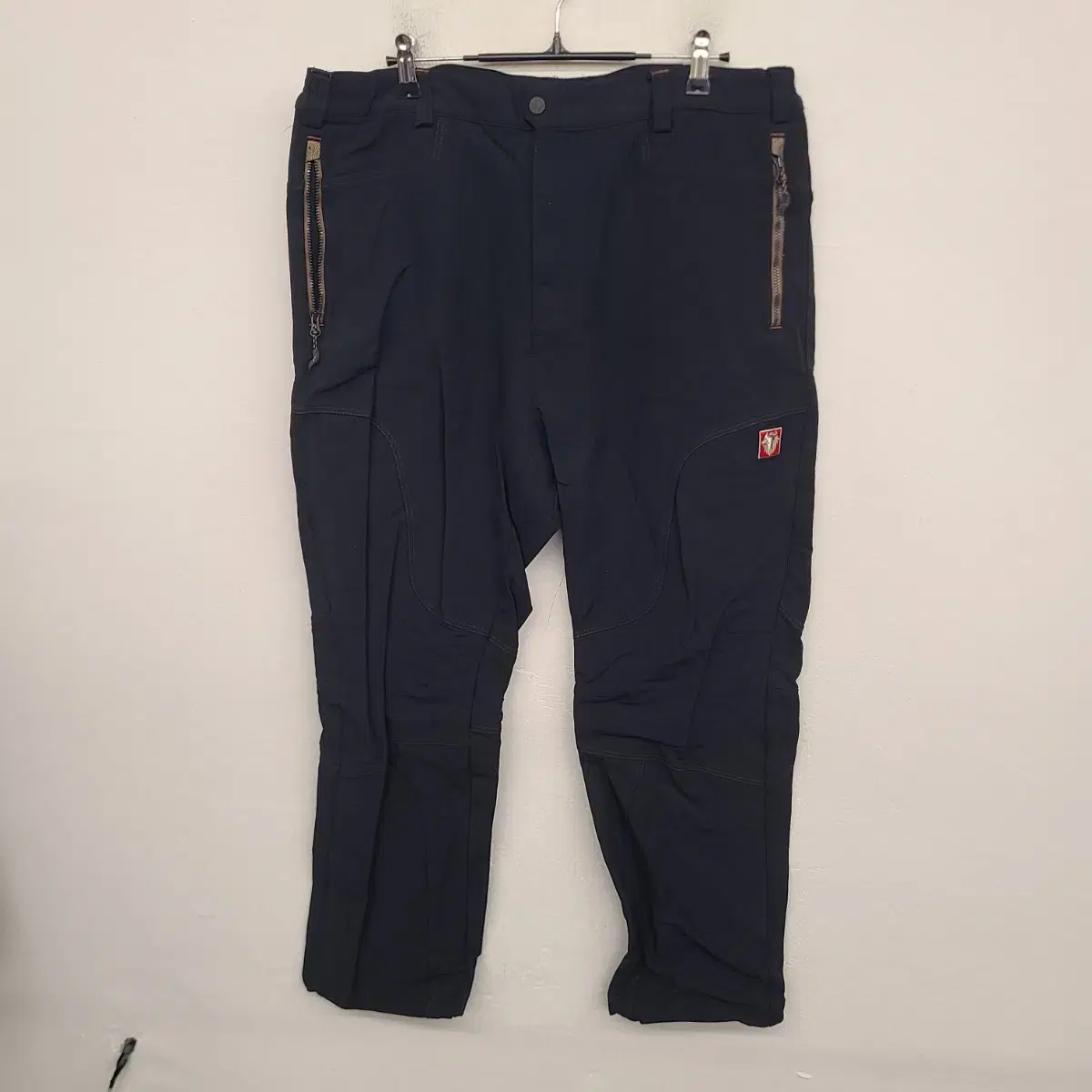 [36 INCH] Black Yak Brushed San Pants