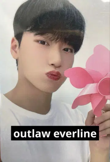 ATEEZ 아치즈 OUTLAW EVERLINE 선