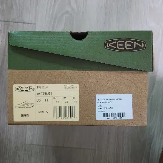 KEEN 샌들