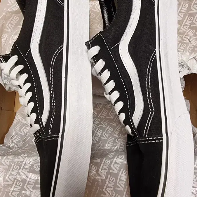 vans 반스 올드스쿨 사이즈270 VNOOOD3HY28