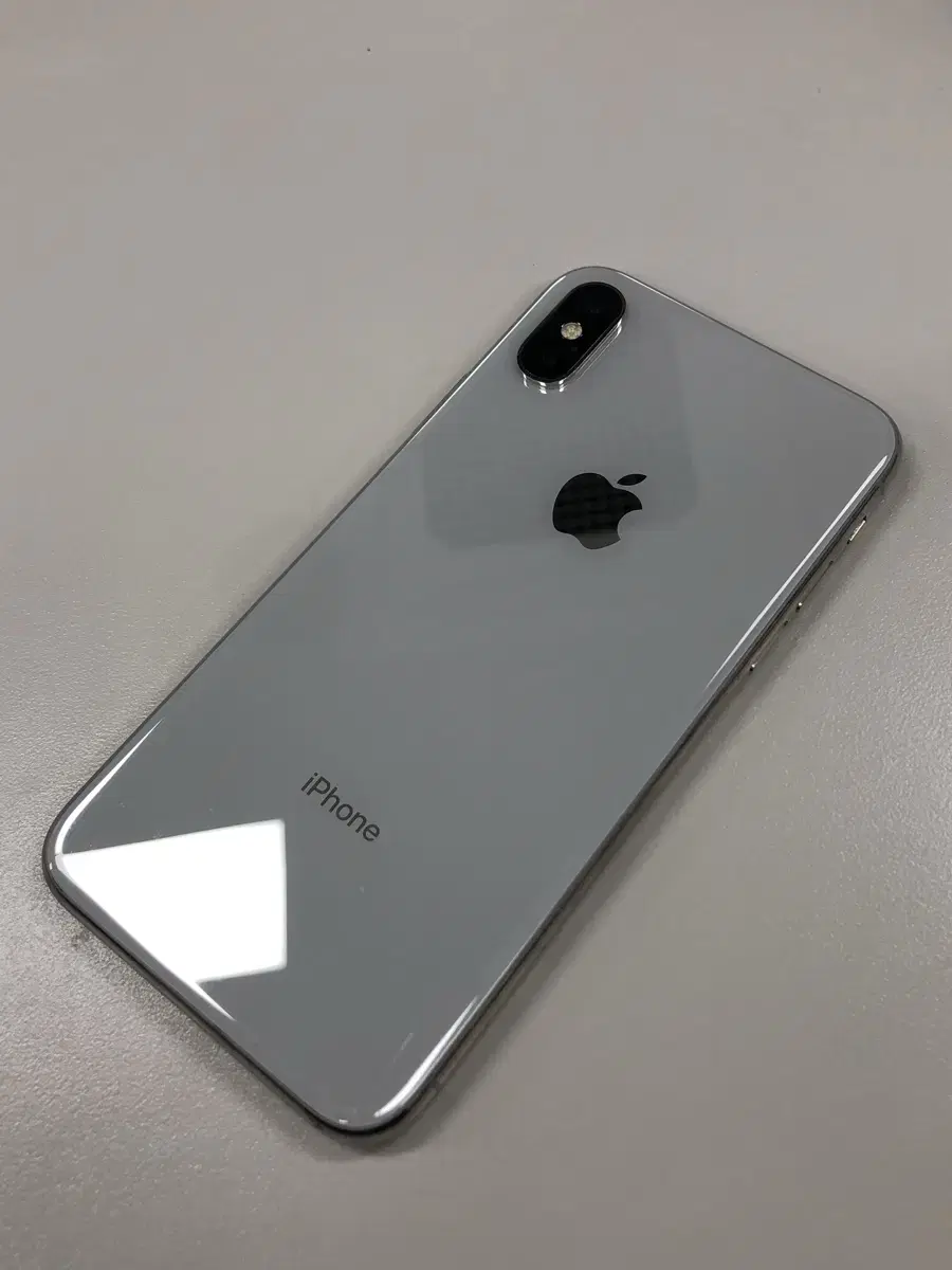 iPhone X 64G