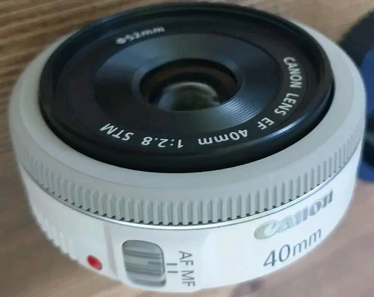 캐논 EF 40mm F2.8 STM 팬케익 화이트