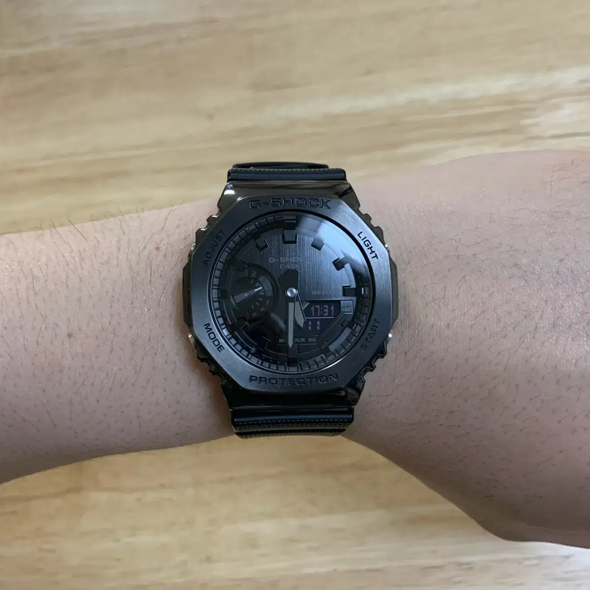 지샥 메탈 지얄오크 (G-SHOCK GM-2100BB) 판매합니다 (S급