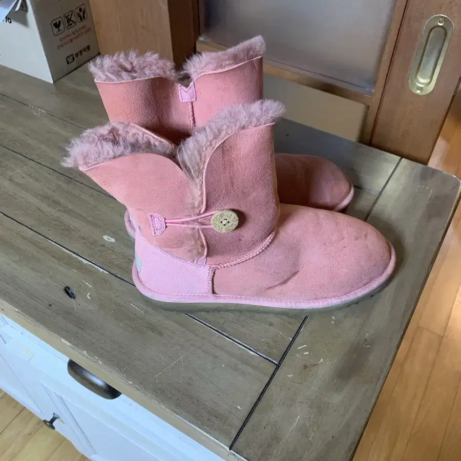 Ugg 어그 베일리 핑크 235-240 / eu 38