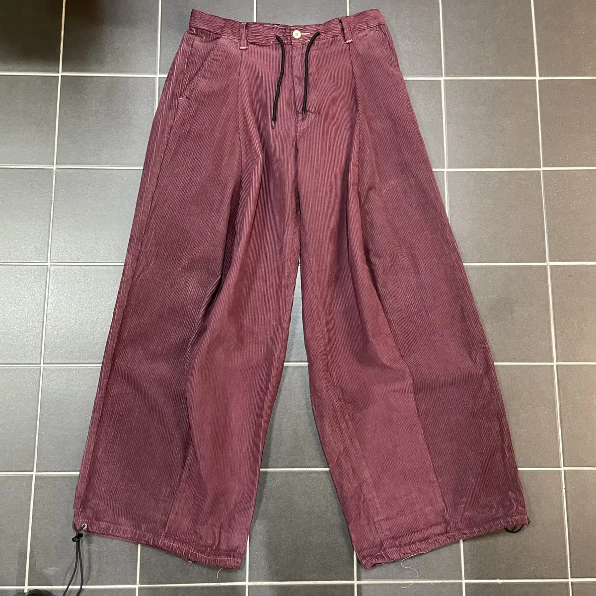 Custom corduroy wide-leg pants