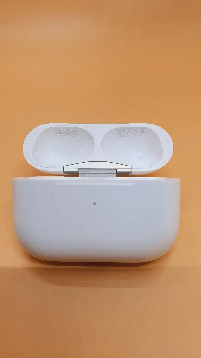 AirPods Pro 2nd Gen Body, Class A, Lightning 8-Pin, 6A301