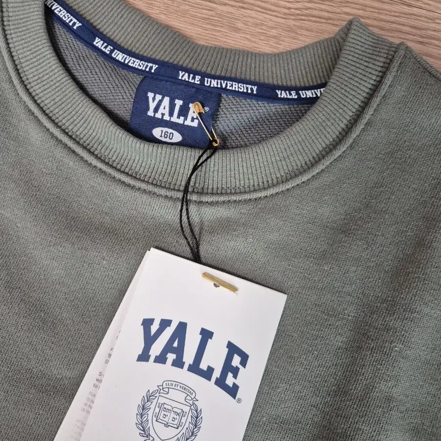 예일키즈 YALE  맨투맨 카키 남녀공용 새상품