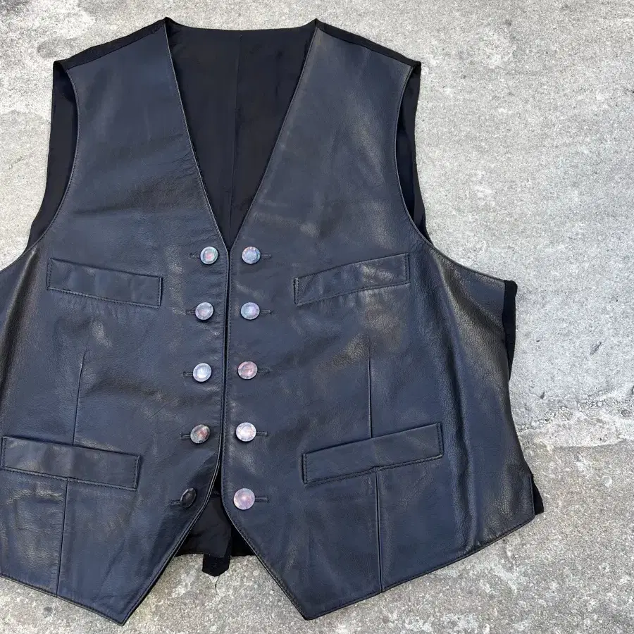 MAGLIANO JACQUARD VEST 마리아노 자카드 레더베스트