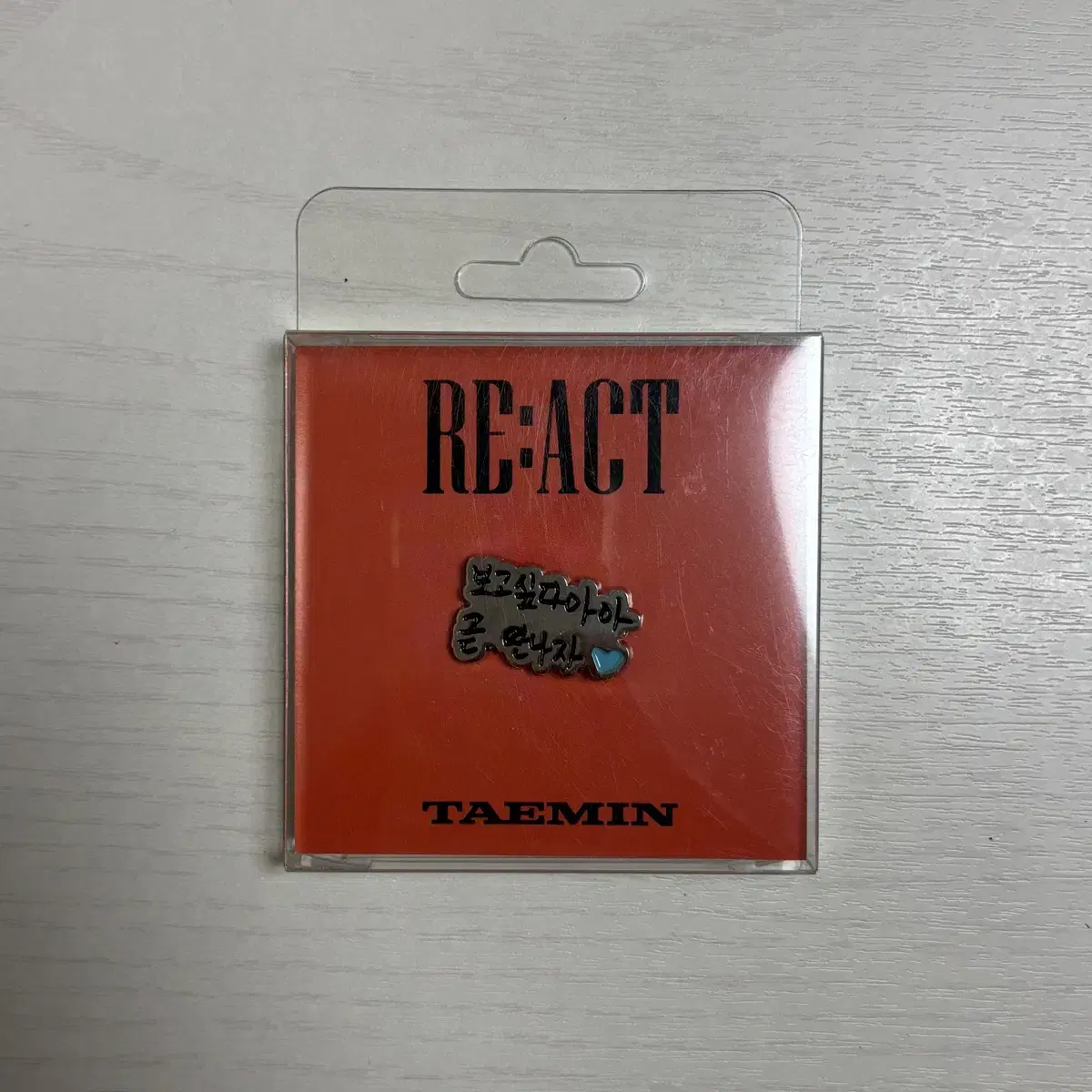 Shinee taemin React Handwritten Badge sealed Cost WTS